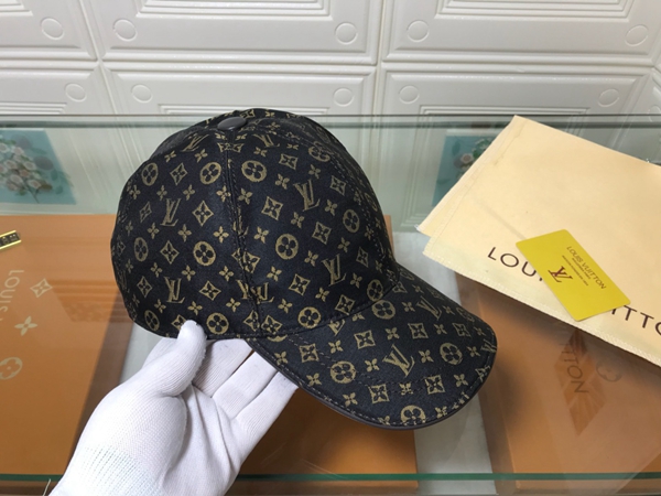 ブランド帽子背面デザイン